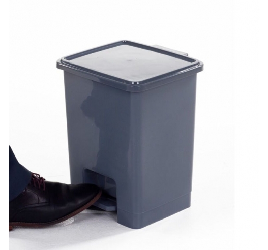 15 Litre Pedal Bins In Use